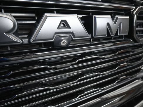 Used 2023 RAM 2500 Limited AWD/4WD image 59