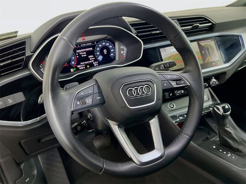 Used 2024 Audi Q3 2.0T Premium Plus w/ Premium Plus Package image 12