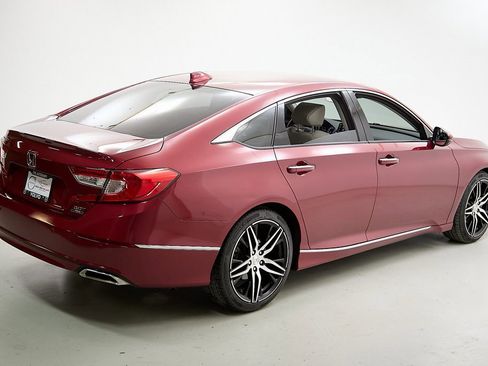 Used 2021 Honda Accord Touring image 11