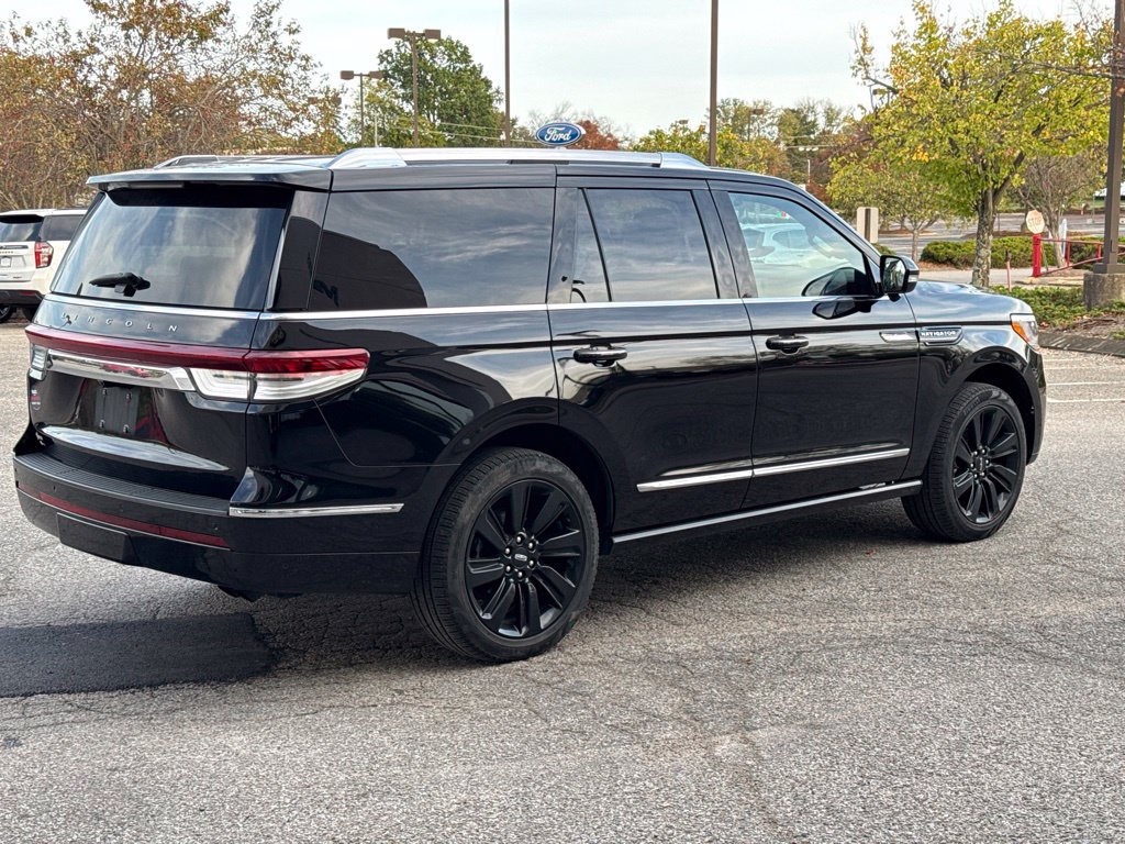 Used 2023 Lincoln Navigator Reserve AWD/4WD image 15