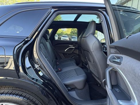 Used 2025 Audi SQ5 Premium Plus AWD/4WD image 22