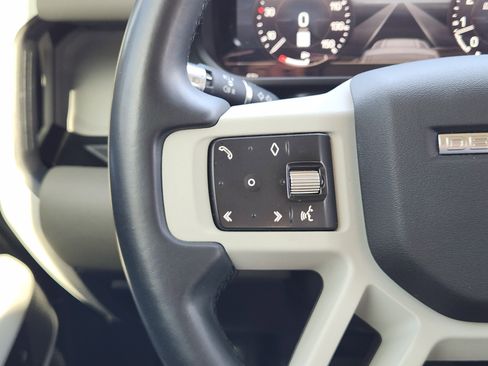 Used 2021 Land Rover Defender 110 SE image 26