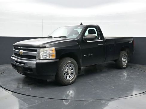 Used 2011 Chevrolet Silverado 1500 W/T AWD/4WD image 3