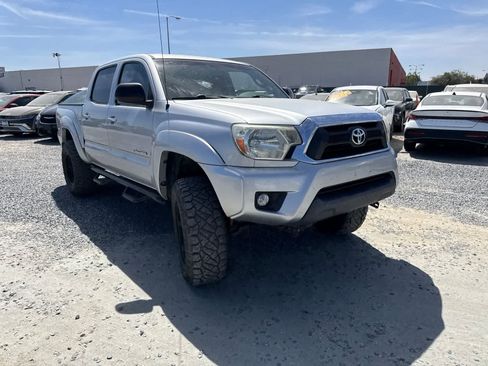 Used 2013 Toyota Tacoma 4x4 Double Cab w/ TRD Off-Road Pkg image 3