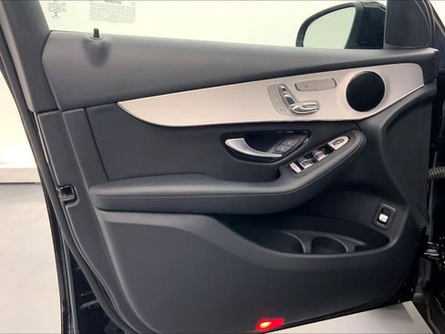 Certified 2022 Mercedes-Benz GLC 300 image 20