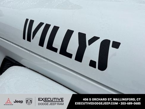 Used 2022 Jeep Gladiator Sport AWD/4WD image 7