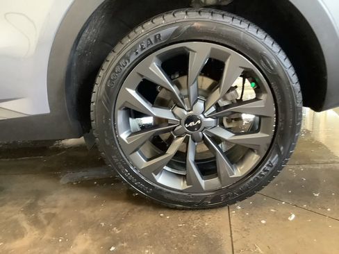 Certified 2023 Kia Sorento X-Line EX AWD/4WD image 28