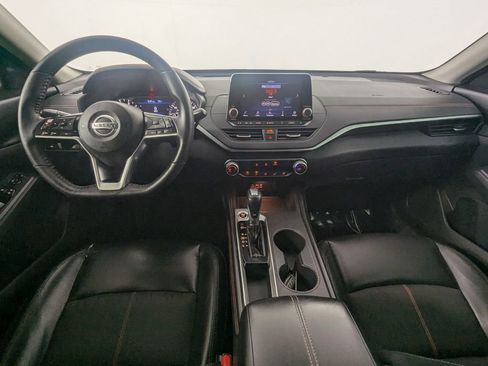 Used 2019 Nissan Altima 2.5 SR FWD image 13