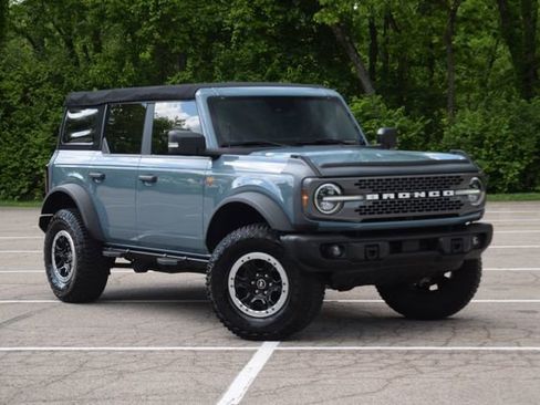 Used 2022 Ford Bronco Badlands AWD/4WD image 1