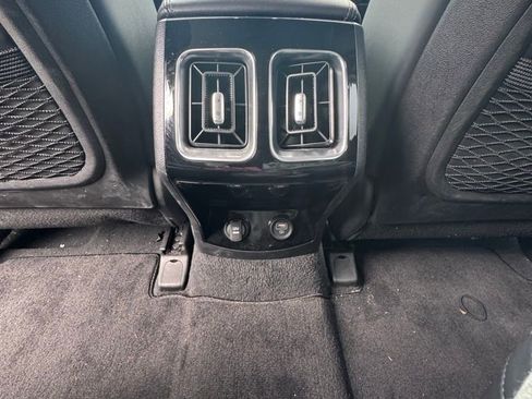 Used 2023 Kia Sorento SX image 11