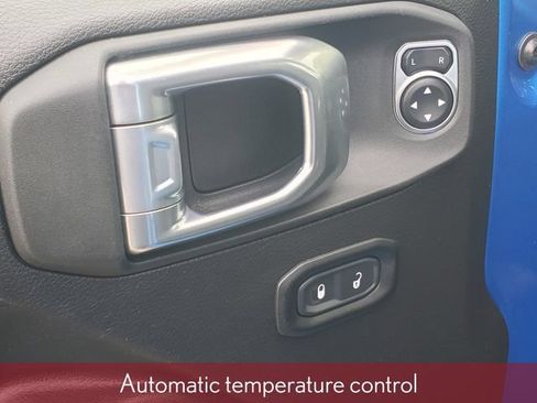 Used 2024 Jeep Wrangler Unlimited Rubicon AWD/4WD image 14