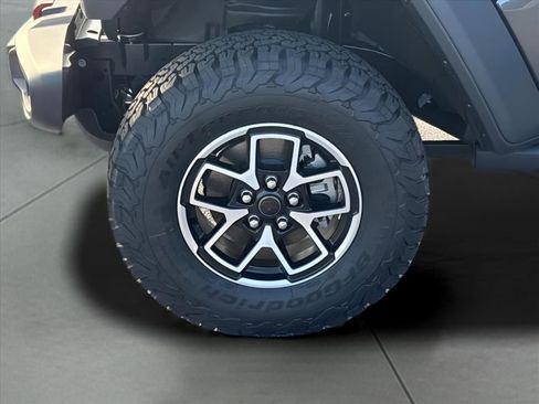 New 2024 Jeep Wrangler Unlimited Rubicon image 9