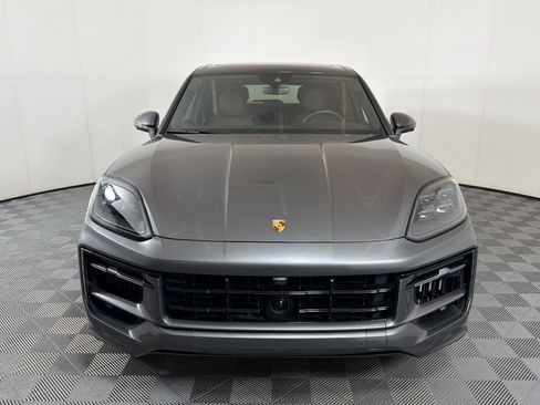 Certified 2024 Porsche Cayenne S AWD/4WD image 7