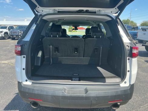 Used 2020 Chevrolet Traverse RS FWD image 31