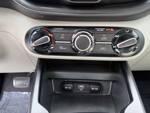 Certified 2023 Kia Soul LX w/ Option Group 015 FWD image 19