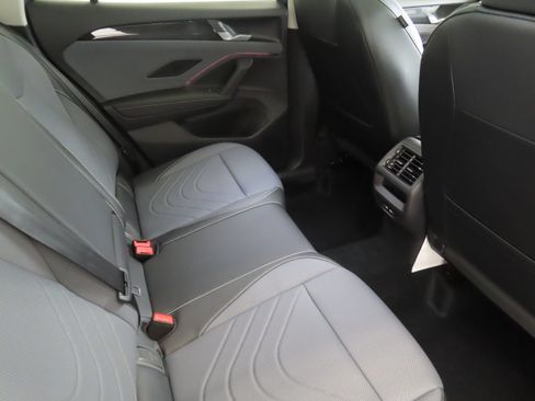New 2026 Volkswagen Tiguan SE FWD image 24