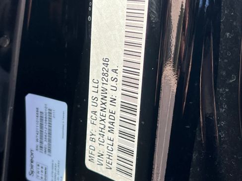 Used 2022 Jeep Wrangler Unlimited Sahara image 37