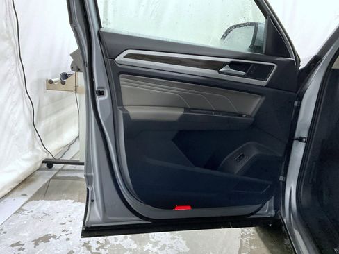 Used 2022 Volkswagen Atlas SE image 10