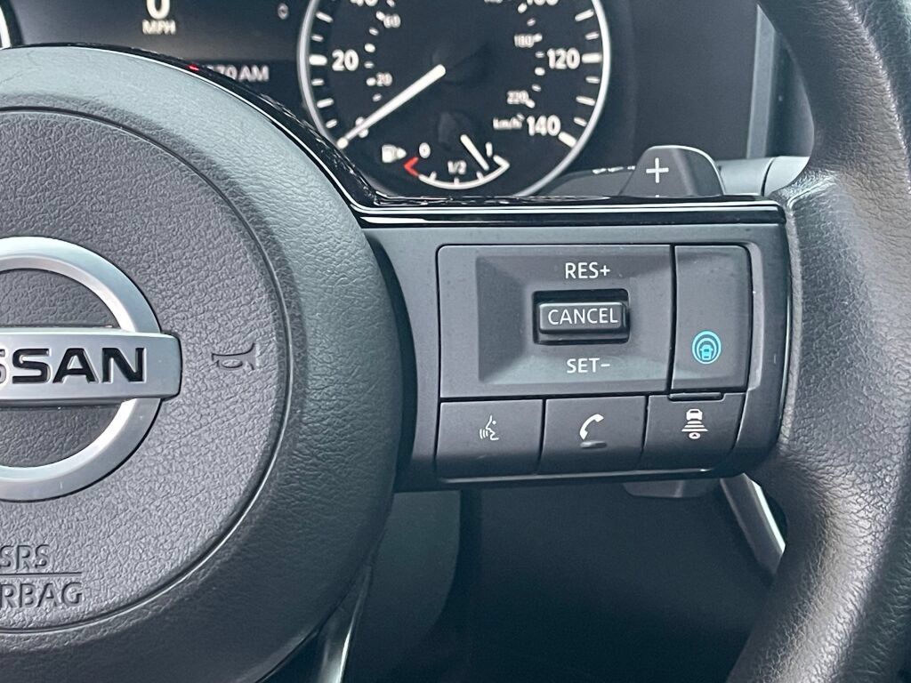 Used 2021 Nissan Rogue SV AWD/4WD image 17