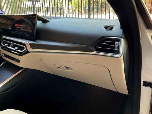 Used 2023 BMW i4 eDrive35 w/ Premium Package RWD image 18