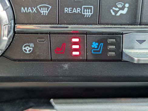 Used 2024 Ford F250 Lariat AWD/4WD image 23