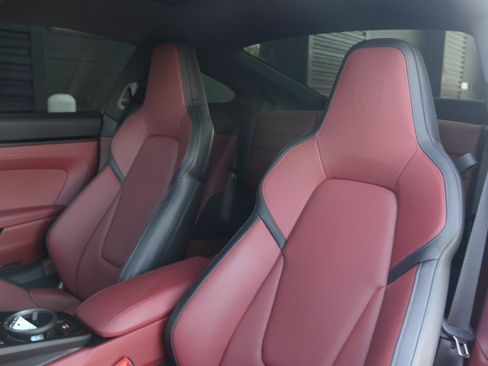 Certified 2025 Porsche 911 Carrera S RWD image 5