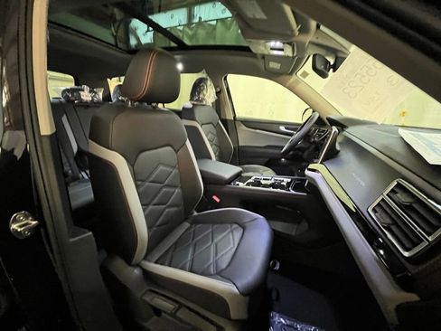 New 2026 Volkswagen Atlas Peak Edition AWD/4WD image 12