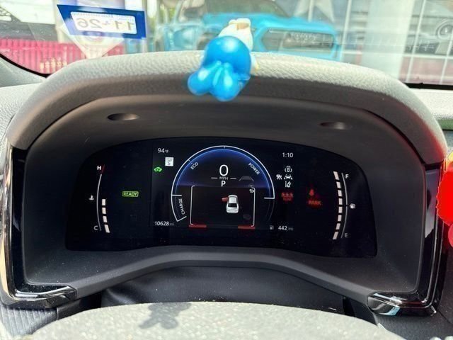Used 2025 Toyota Camry SE w/ Convenience Package AWD/4WD image 9