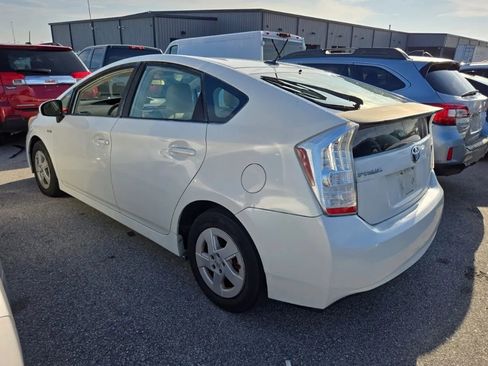 Used 2010 Toyota Prius FWD image 2