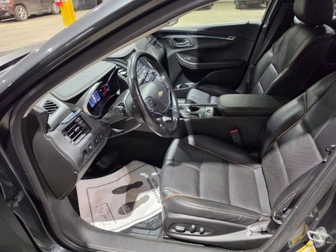 Used 2018 Chevrolet Impala Premier FWD image 21