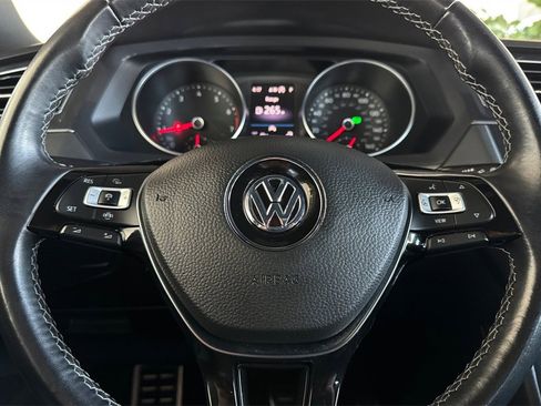 Used 2021 Volkswagen Tiguan SE R-Line image 22