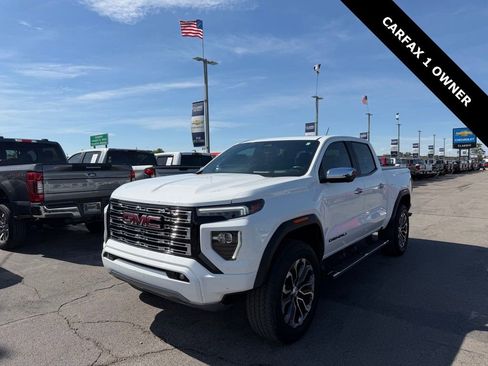 Used 2023 GMC Canyon Denali AWD/4WD image 3