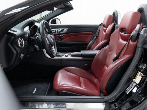 Used 2012 Mercedes-Benz SLK 350 image 13