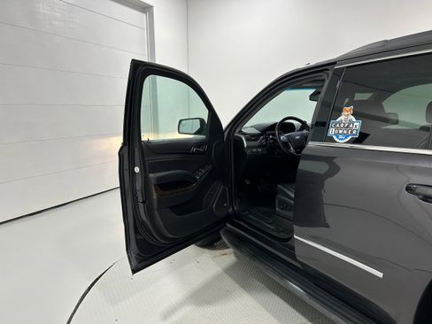 Used 2017 Chevrolet Tahoe LT image 21