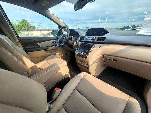 Used 2014 Honda Odyssey Touring Elite image 58