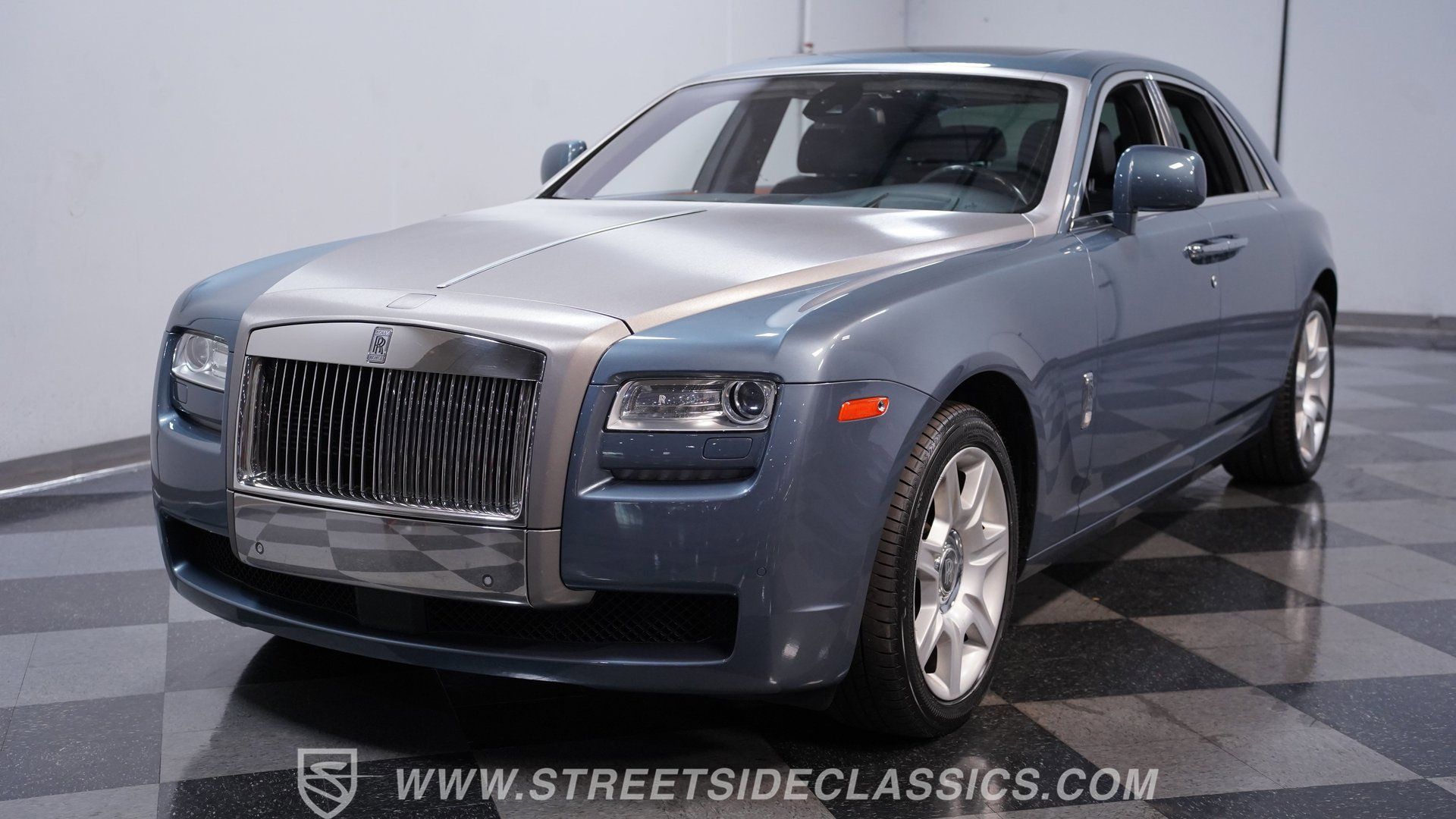 Used 2010 Rolls-Royce Ghost RWD image 17