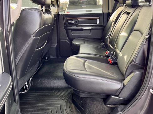 Used 2017 RAM 1500 Laramie w/ Convenience Group image 18