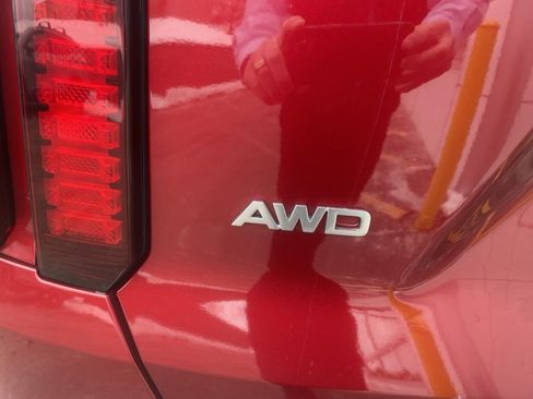 Used 2022 Kia Sorento LX image 9