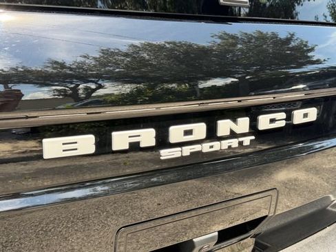 Used 2024 Ford Bronco Sport Outer Banks w/ Tech Package AWD/4WD image 9