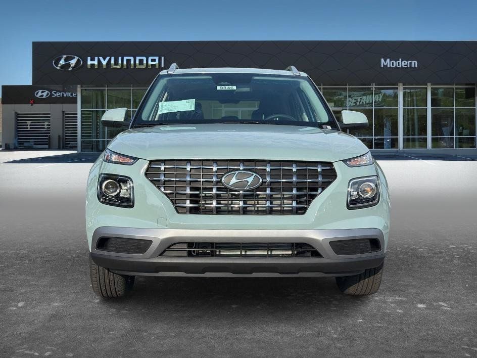 New 2026 Hyundai Venue SEL FWD image 2