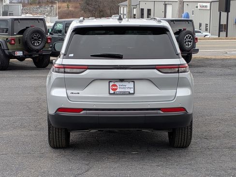 New 2026 Jeep Grand Cherokee 4WD image 6