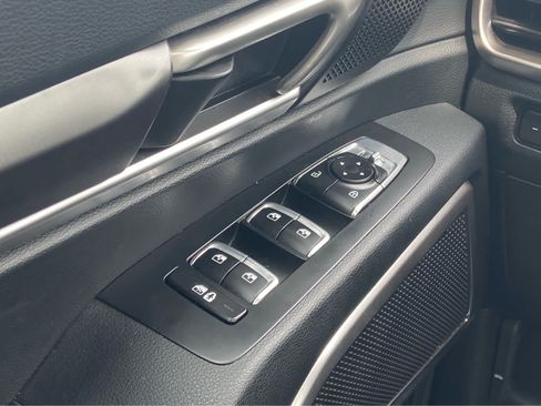 Used 2025 Kia Telluride S FWD image 28