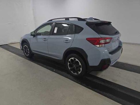 Used 2022 Subaru Crosstrek 2.0i Premium w/ Moonroof Package image 7