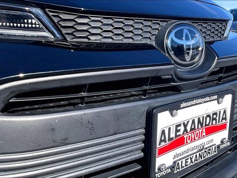 Used 2023 Toyota Corolla LE image 28