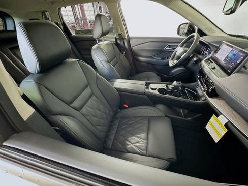 New 2026 Nissan Rogue Platinum w/ Platinum Premium Package AWD/4WD image 25