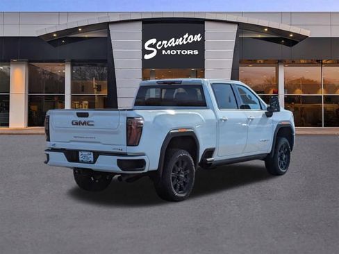 Used 2024 GMC Sierra 2500 AT4 w/ AT4 Premium Plus Package image 5