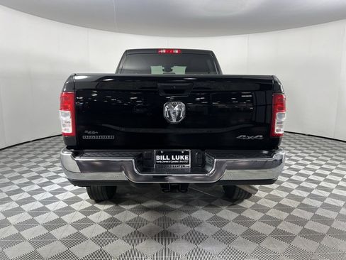 Used 2024 RAM 2500 Big Horn w/ Bed Utility Group image 8