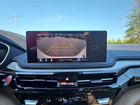 New 2026 Acura MDX SH-AWD image 25