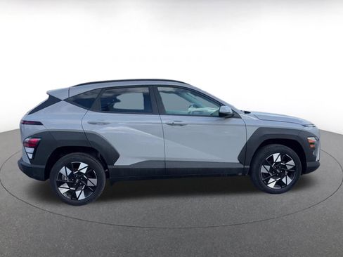 Used 2025 Hyundai Kona SEL image 16