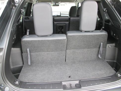 Used 2025 Mitsubishi Outlander SE AWD/4WD image 10